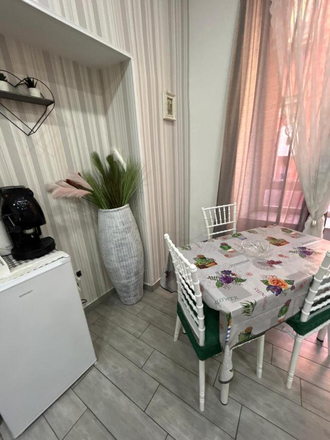 Cuore Di Napoli Hotel Bagian luar foto