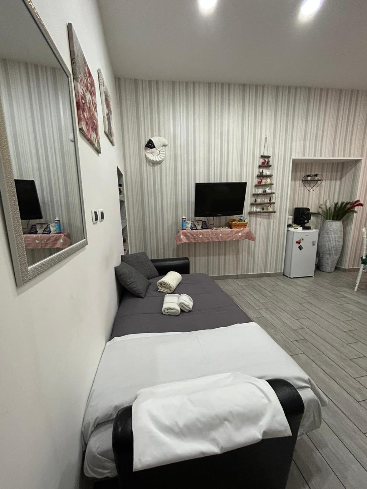 Cuore Di Napoli Hotel Bagian luar foto